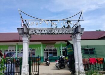 SDN 05 Kayu Pasak Nagari Salareh Aia, Kecamatan Palembayan, Kabupaten Agam yang menjadi lokasi pengungsian dan proses belajar mengajar dialihkan ke sekolah terdekat, Senin (5/1). Dok ANTARA/Yusrizal