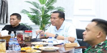 Wako Pariaman Yota Balad melaporkan dampak bencana kepada Gubernur Sumbar secara daring. (Foto: Ist)