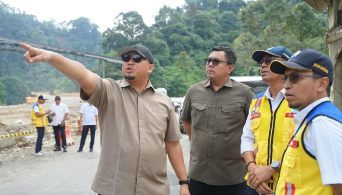 Andre Rosiade Apresiasi Gerak Cepat Perbaikan Jalan Lembah Anai, Target Rampung Juli 2026