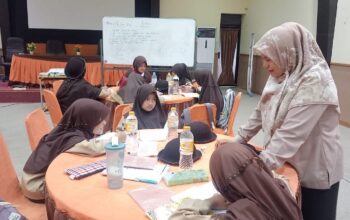 Anak-anak batu busuak belajar di Semen Padang. (dok. istimewa)