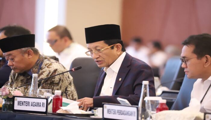 Menag Pastikan 100 Persen Siswa Madrasah di Tiga Provinsi Terdampak Banjir Tetap Belajar