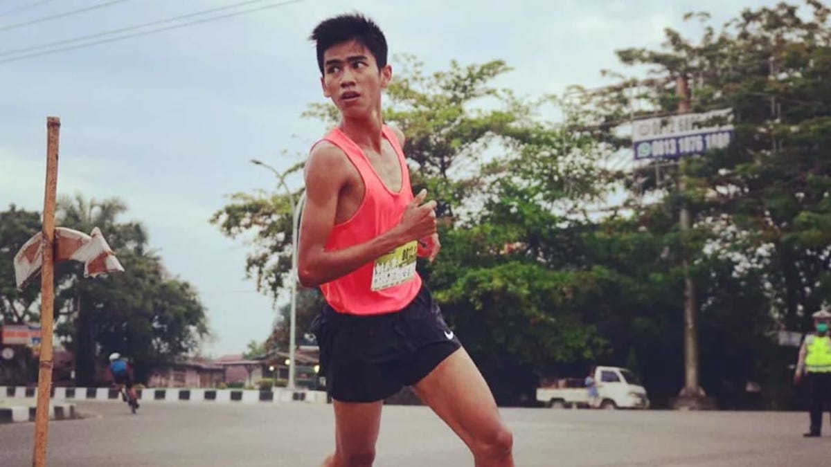 Atlet lari marathon Sumbar Iqbal Saputra. (dok. istimewa)
