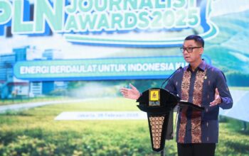 DIrut PT PLN beri sambutan saat penganugrahan pemenang PLN Journalist Award 2025. (dok. istimewa)