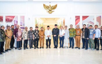 Gubernur Mahyeldi bertemu Kepala Bappenas RI. (dok. istimewa)