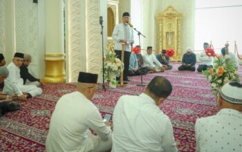 Gubernur Mahyeldi buka Ramadhan Halal Fest di Masjid Al Hakim Padang. (dok. istimewa)
