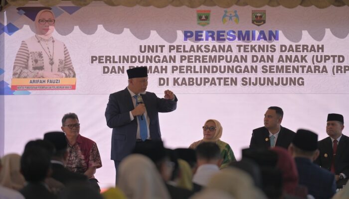 Gubernur Mahyeldi Dampingi Menteri PPPA Resmikan UPTD PPPA dan RPS Sijunjung