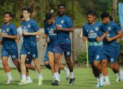 Starting Line Up Arema FC vs Semen Padang FC: Duel Sengit di Kanjuruhan