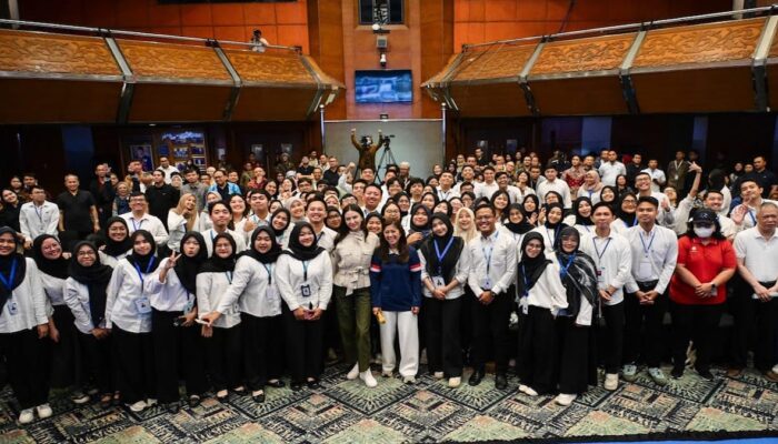 Menkomdigi Siapkan 302 Talenta Digital, Wajib Kuasai AI dan Jaga Ruang Siber