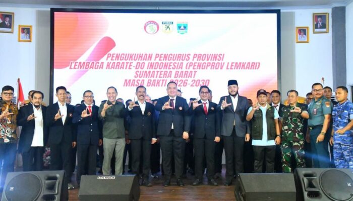 Wako Fadly Amran Hadiri Pengukuhan Pengprov Lemkari Sumbar di Youth Center