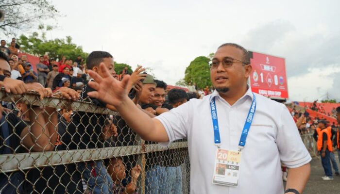 Andre Rosiade Kucurkan Bonus Rp100 Juta Usai Semen Padang FC Kalahkan Persita