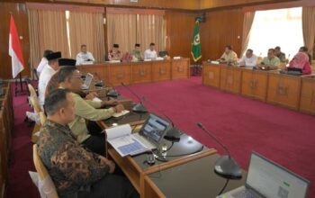 Rapat koordinasi Pemprov Sumbar dengan sejumah kepala daerah. (dok. istimewa)