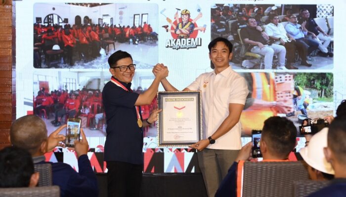 Catat Rekor MURI, SIG Gelar Pelatihan dan Sertifikasi 500 Ahli Bangunan di Lima Provinsi