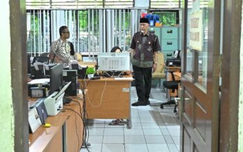 Gubernur Mahyeldi sidak kerja ASN di bulan puasa. (dok. istimewa)