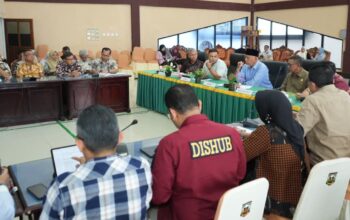 Rapat koordinasi Pemprov Sumbar dengan Pemkab Sijunjung. (dok. adpsb)